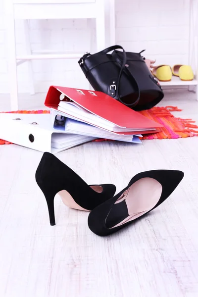 Female shoes and briefcase on floor background — Stock Photo, Image