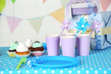 Doğum günü tablo çocuk parti için hazır