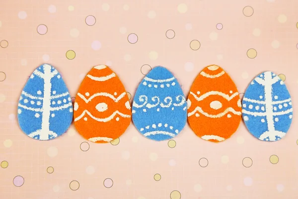 Felt Easter eggs on craft paper background — Stock Photo, Image