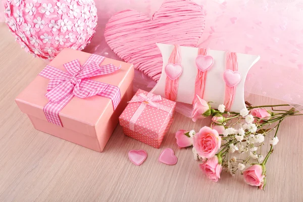 Handmade gift on Valentine Day, close-up — Stock Photo, Image