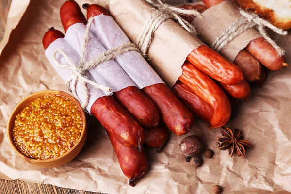 Assortiment de saucisses fines — Photo