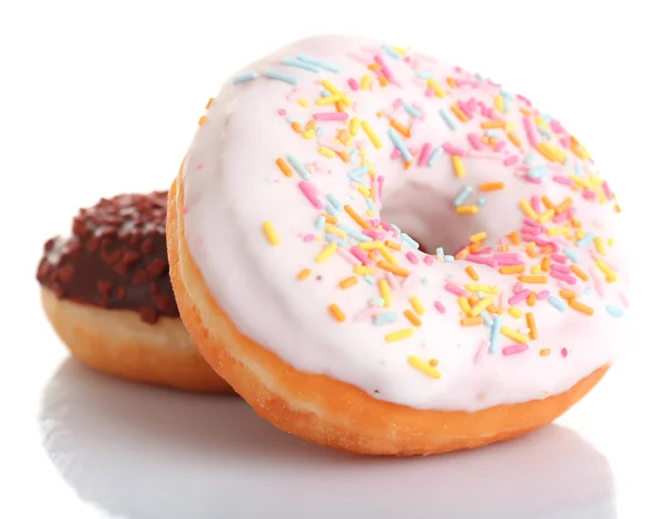 Leckere Donuts mit Zuckerguss isoliert auf weiß — Stockfoto