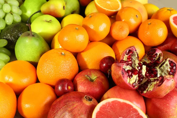 Surtido de frutas exóticas de cerca —  Fotos de Stock