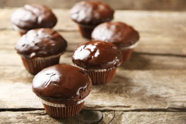 Muffins de chocolate caseiros saborosos — Fotografia de Stock