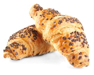 Taze ve lezzetli kruvasan ile çikolata, beyaz izole