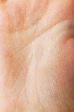 İnsan eli closeup satırları