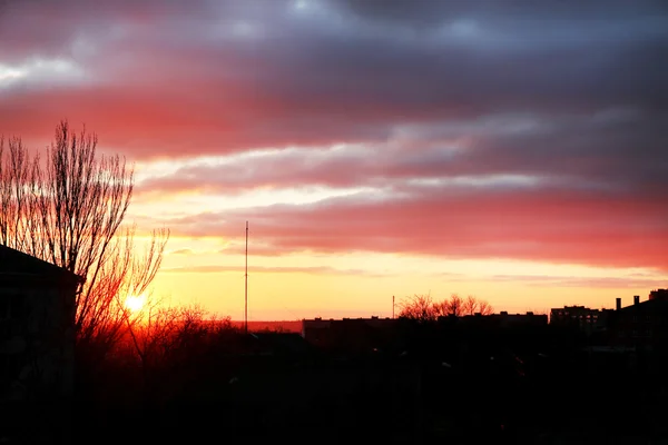 Schöner Blick auf den Himmel bei Sonnenuntergang — Stockfoto