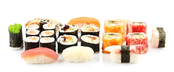 Sammlung von Sushi-Stücken isoliert auf Weiß — Stockfoto