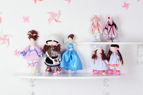 Shelves with toys in child room close-up — Stock Photo, Image