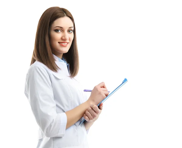 Jeune beau médecin avec presse-papiers isolé sur blanc — Photo