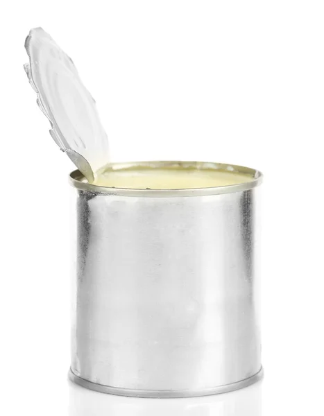 Lata de lata de leite condensado isolado em branco — Fotografia de Stock
