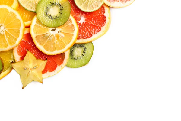 Frutas en rodajas aisladas en blanco — Foto de Stock