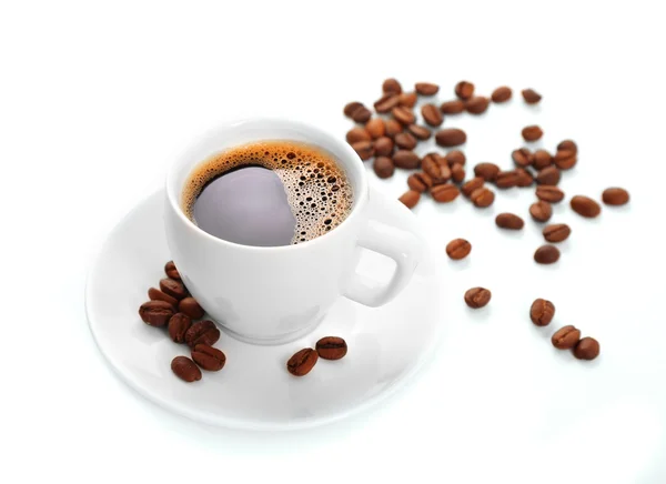 白咖啡上的咖啡 — 图库照片