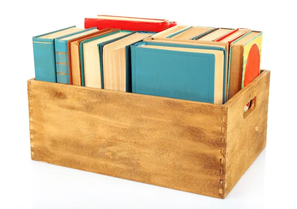 Libri in scatola di legno isolato su bianco — Foto Stock