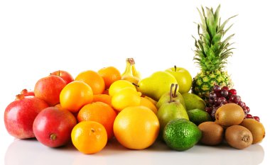 Beyaza izole edilmiş egzotik meyve çeşitleri