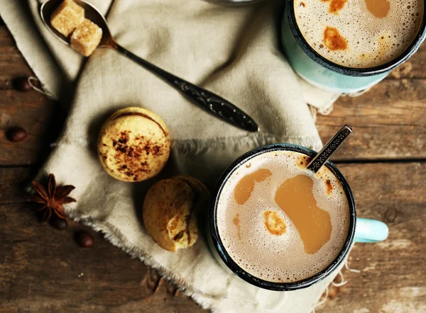 Beautiful composition with tasty cappuccino on wooden table — Stock Photo, Image