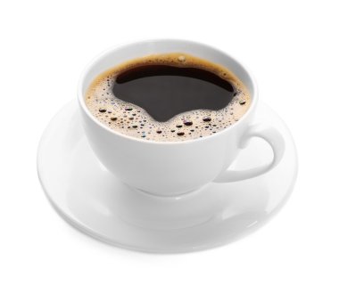 Beyaz üzerine izole edilmiş bir fincan kahve.