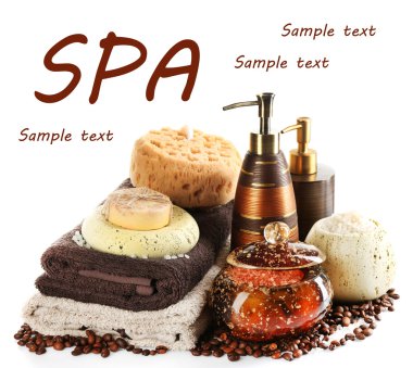 Kozmetik Şişeler, sabun ve havlu, beyaz izole bileşimi