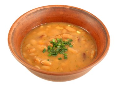 Fasulye çorbası üzerinde beyaz izole kase