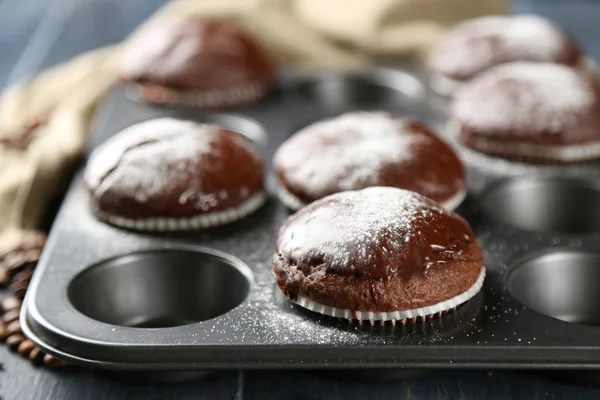 Lezzetli ev yapımı çikolatalı kek ile kompozisyon 