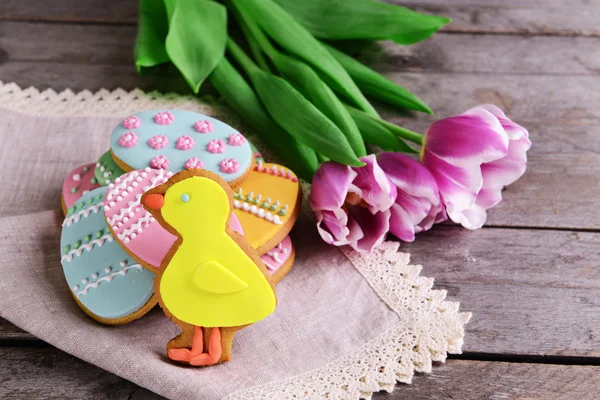 Delicious Easter cookies on table close-up — Stock Photo, Image