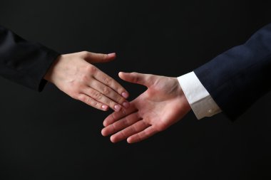 İş karşılıklı koyu arka plan üzerinde