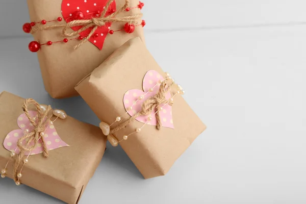 Hermosas cajas de regalo de primer plano. Concepto de San Valentín —  Fotos de Stock