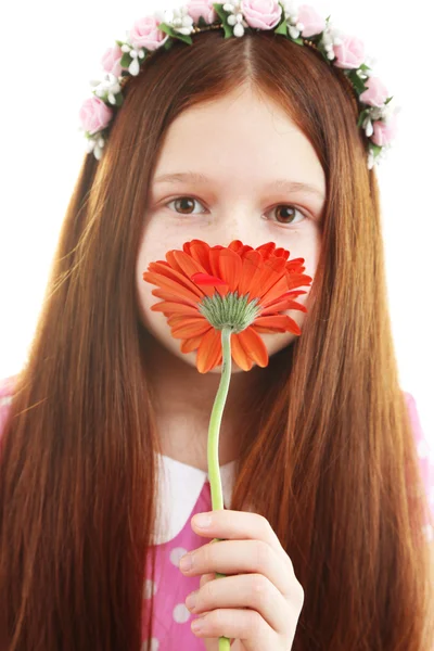 Mooi meisje met bloem, geïsoleerd op wit — Stockfoto