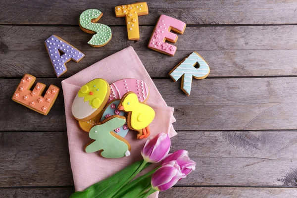 Delicious Easter cookies on table close-up — Stock Photo, Image