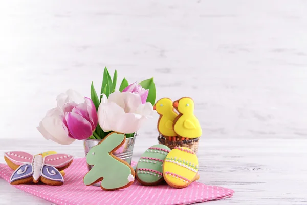 Delicious Easter cookies on table on light background — Stock Photo, Image