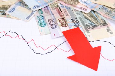 Para ve grafik belgesi üzerinde kırmızı ok kapat