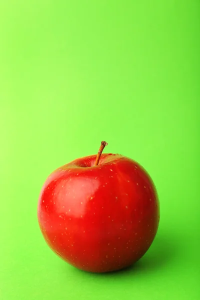 Apple on color background — Stock Photo, Image