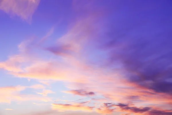 Vacker utsikt över molnig himmel — Stockfoto