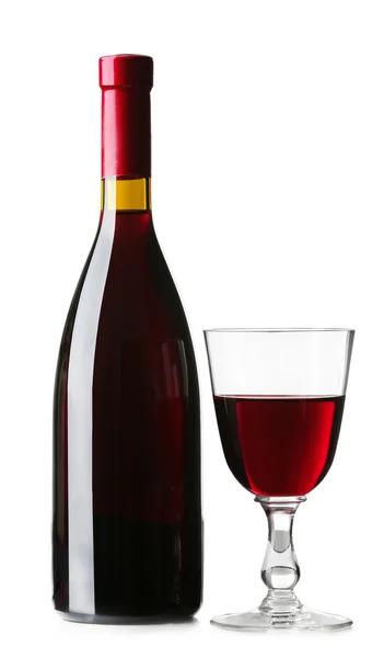 Fles wijn met glas geïsoleerd op wit — Stockfoto