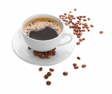 Beyaz üzerine izole edilmiş bir fincan kahve.