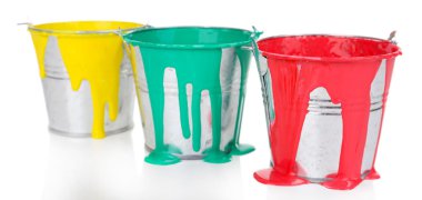 Kova üzerinde beyaz izole boyalar