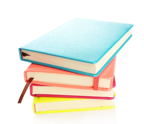 Cadernos coloridos, isolados em branco — Fotografia de Stock