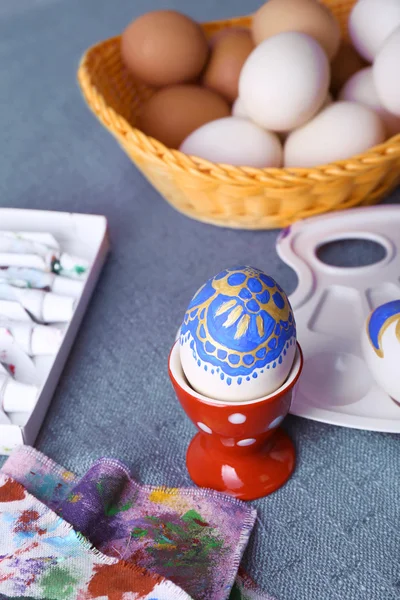 Painting Easter eggs — Stock Photo, Image