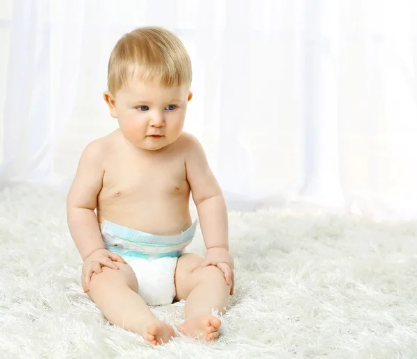 Schattig baby jongen — Stockfoto