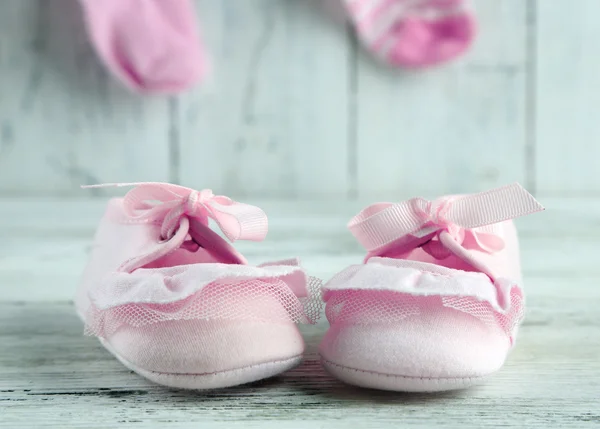 Sapatos de criança bonito — Fotografia de Stock