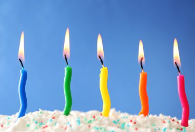 Mumlu doğum günü pastası