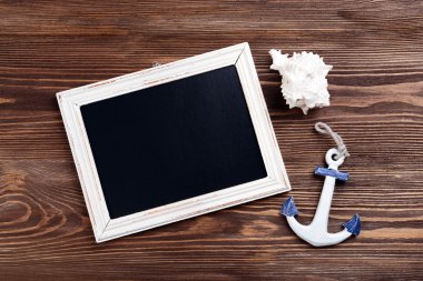 ahşap arka plan üzerinde seyahat yazıt