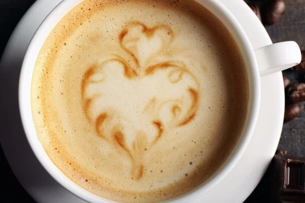 Kopp kaffe latte art, närbild — Stockfoto