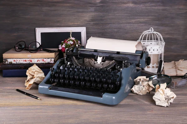 Retro typewriter on wooden background — Stock Photo, Image
