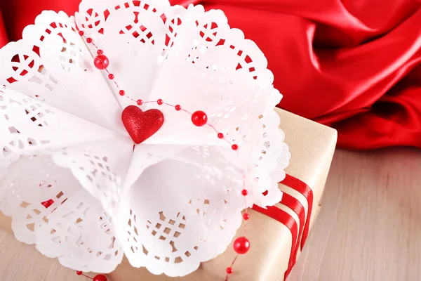 Handmade gift on Valentine Day, close-up — Stock Photo, Image