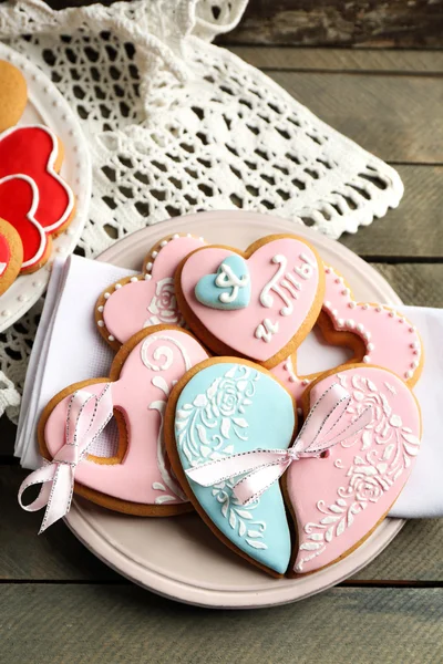 Biscoitos em forma de coração para dia dos namorados — Fotografia de Stock