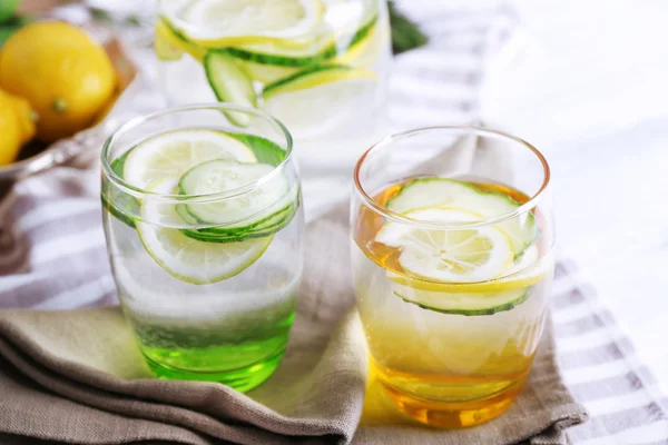 Fresh water with lemon and cucumber — Stock Photo, Image