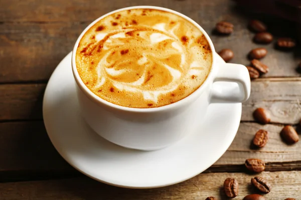 Чашка кофе latte art — стоковое фото
