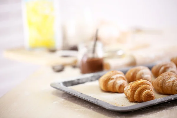 Bakning croissant cookies. — Stockfoto