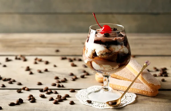 Postre de tiramisú en vaso — Foto de Stock